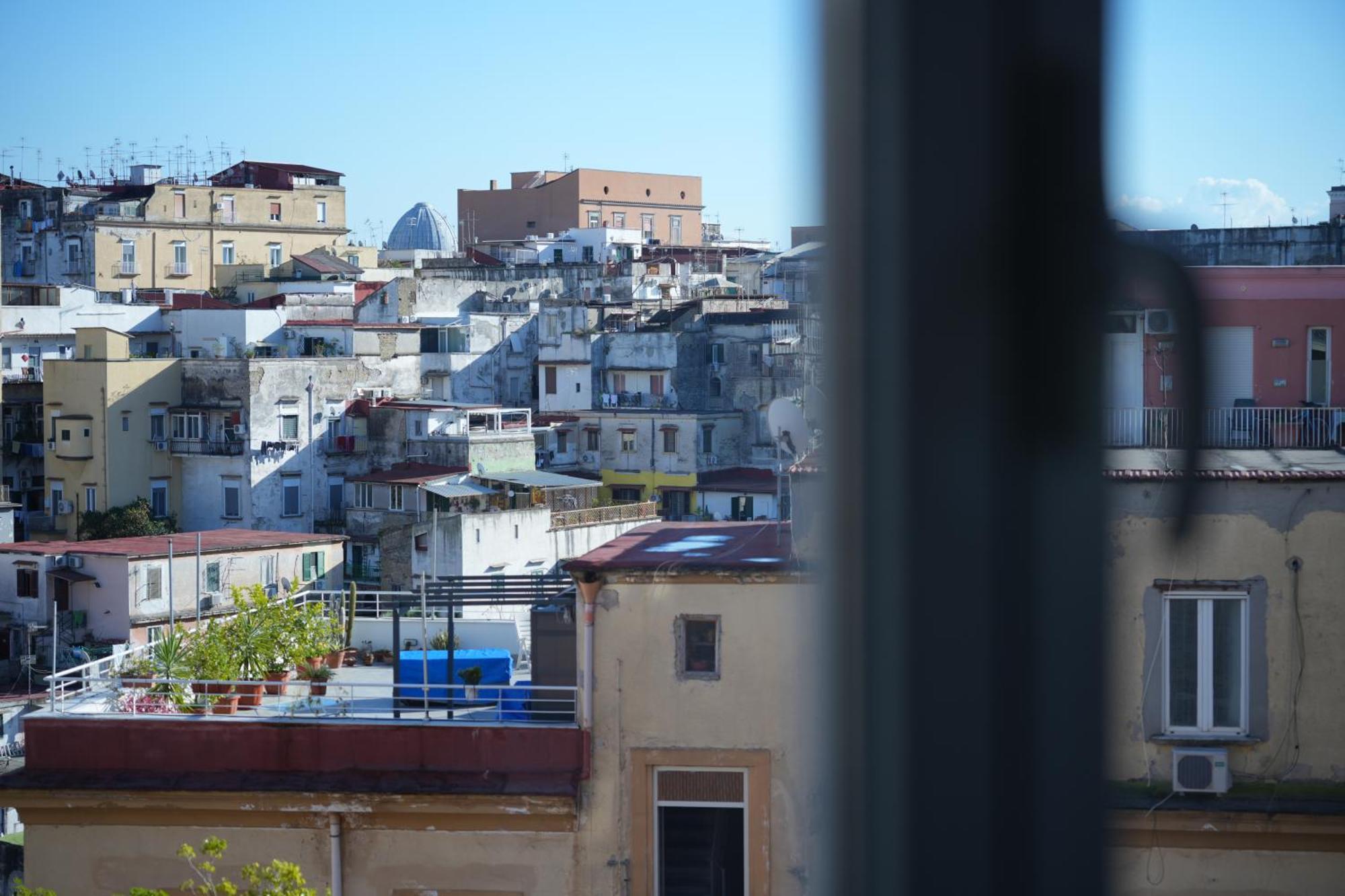 Panorama Vesuvius Affittacamere Guesthouse With Lift Near To Subway In Napoli Center Luaran gambar