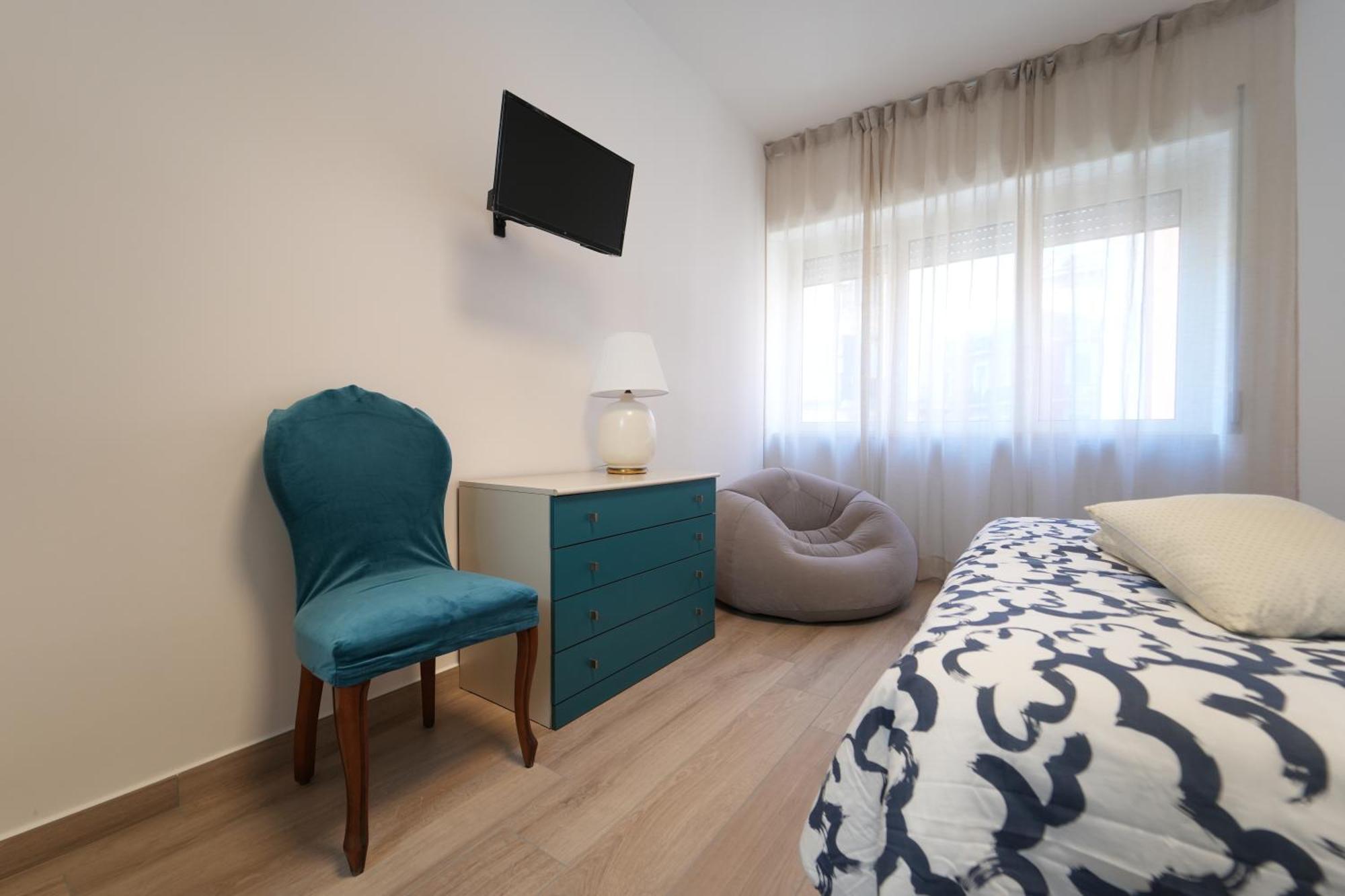 Panorama Vesuvius Affittacamere Guesthouse With Lift Near To Subway In Napoli Center Luaran gambar