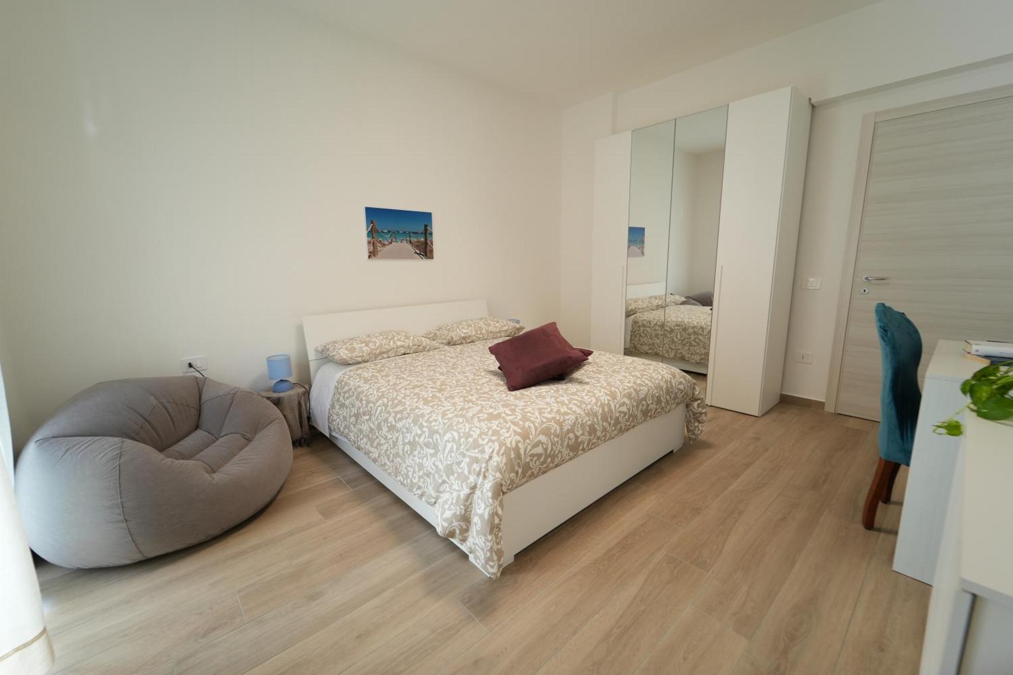 Panorama Vesuvius Affittacamere Guesthouse With Lift Near To Subway In Napoli Center Luaran gambar