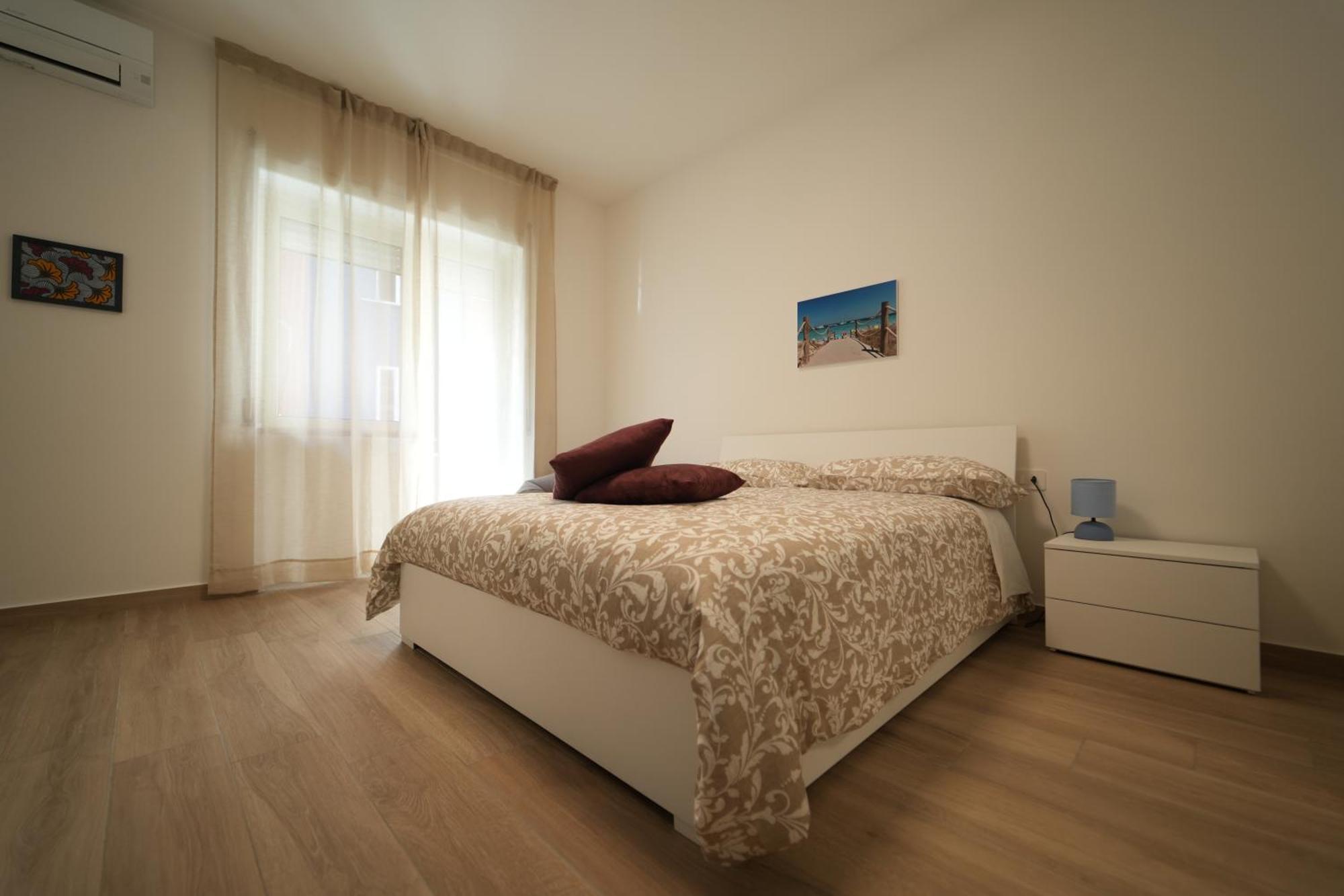 Panorama Vesuvius Affittacamere Guesthouse With Lift Near To Subway In Napoli Center Luaran gambar