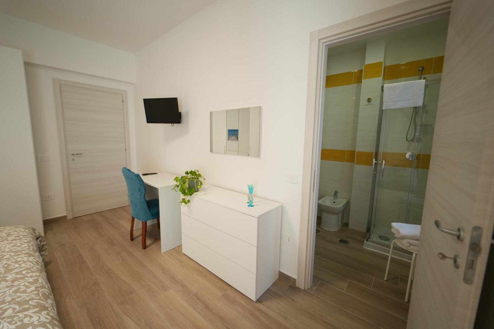 Panorama Vesuvius Affittacamere Guesthouse With Lift Near To Subway In Napoli Center Luaran gambar